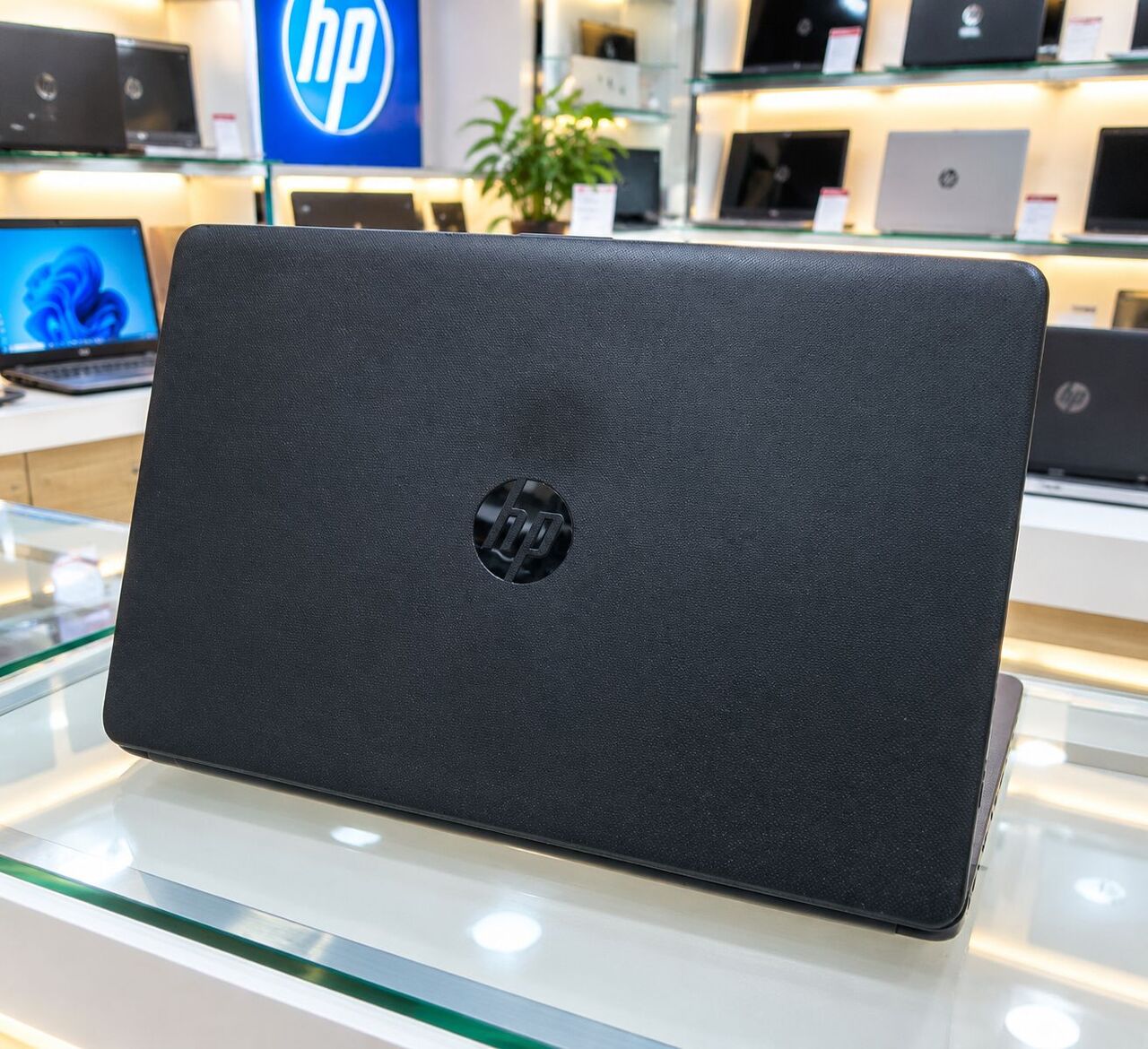 Hamala, Computers, BHD 118,  HP Core I7 7th Gen Laptop 16GB RAM 128GB SSD+500GB HDD 15.6" Display Call/36841488