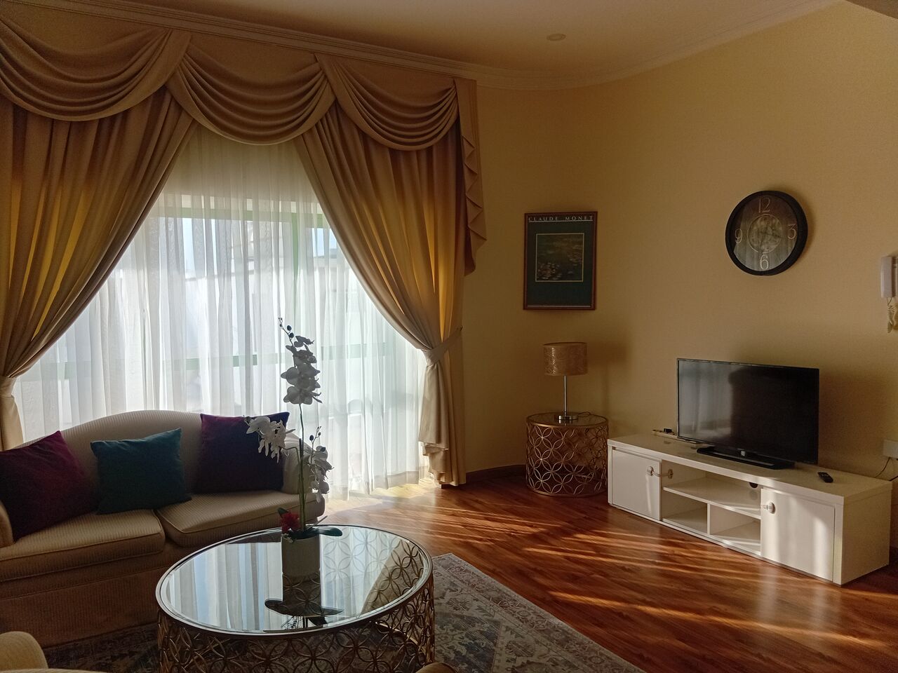 Mahooz, Apartments, Flats, Houses & Villas, BHD 380/month,  Furnished,  2 BR,  Fully-furnished | Mahooz | Parking | Wifi | Pool | Gym | Billiard | BD 50 EWA Limit