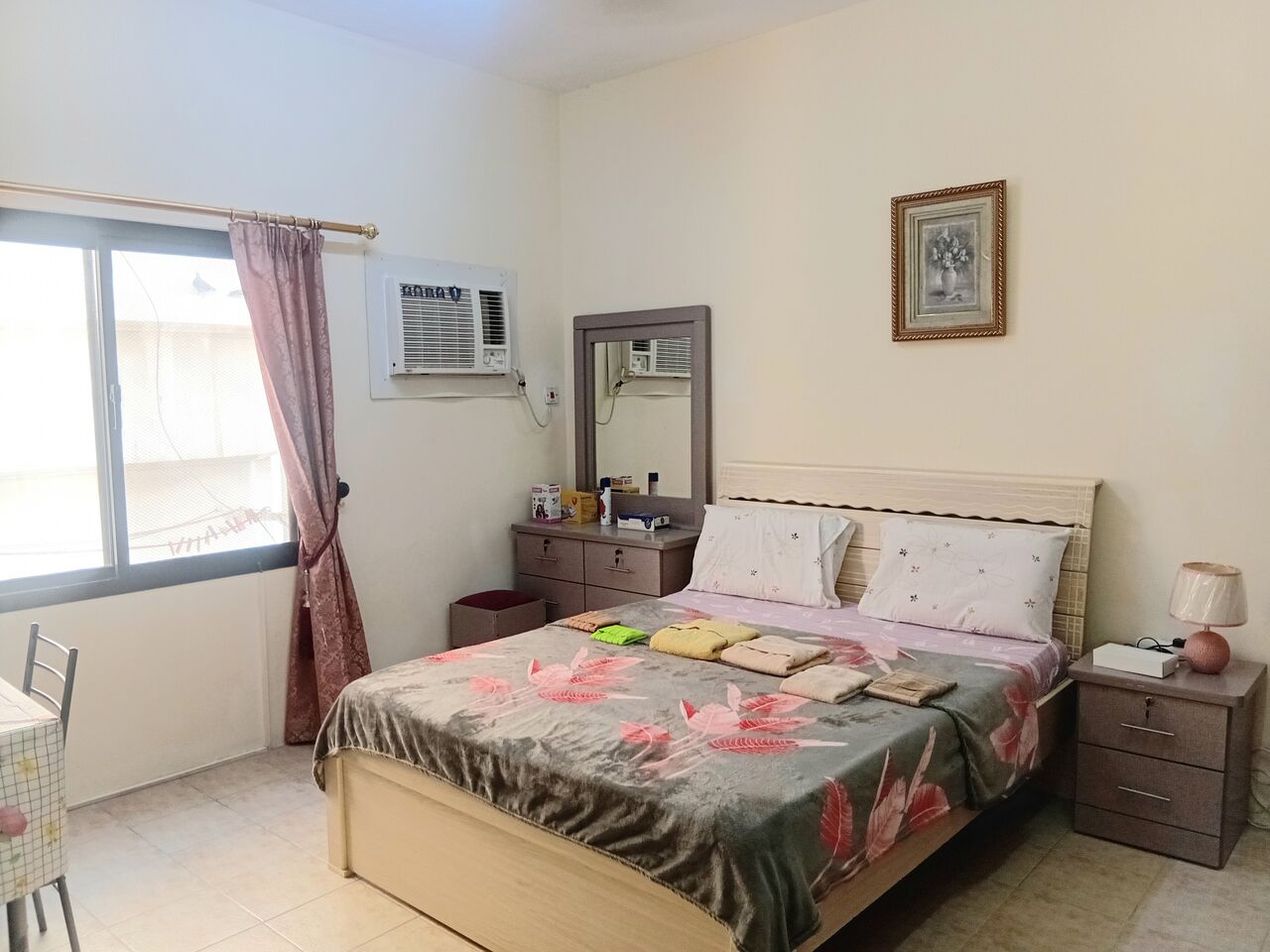 Mahooz, Apartments, Flats, Houses & Villas, BHD 175/month,  Furnished,  Studio,  Fully-furnished | Prime Location | Mohhoz | Split AC | Security | BD 40 EWA Limit