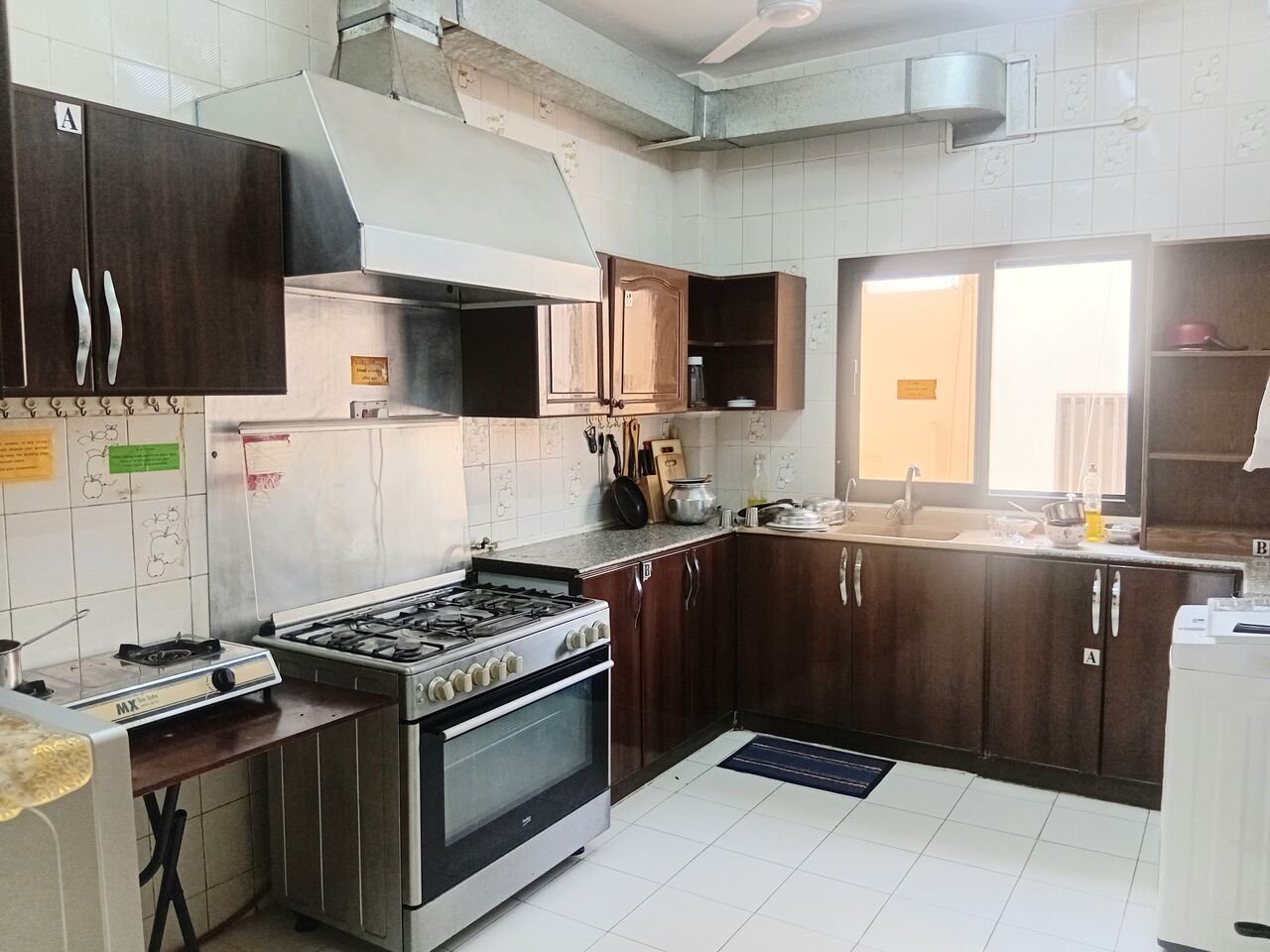 Mahooz, Apartments, Flats, Houses & Villas, BHD 175/month,  Furnished,  Studio,  Fully-furnished | Prime Location | Mohhoz | Split AC | Security | BD 40 EWA Limit