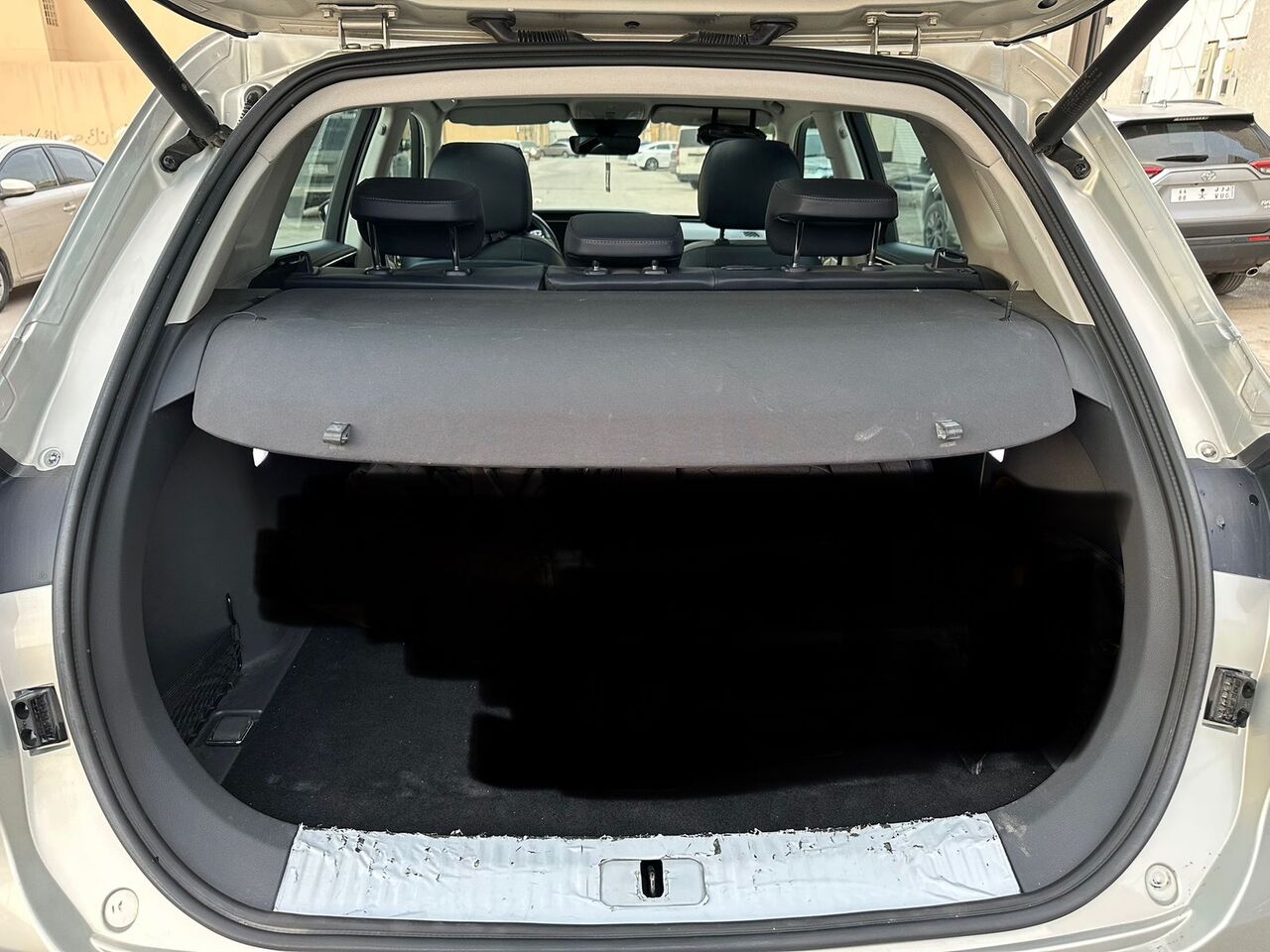 Riyadh, Vehicles, Cars & Trucks , SAR 58000,  Hongqi HS5 40 TD Turbo Charged Fully Loaded,  2021,  Automatic,  202000 KM,    With Panorama Sunroof N AWD For Sales