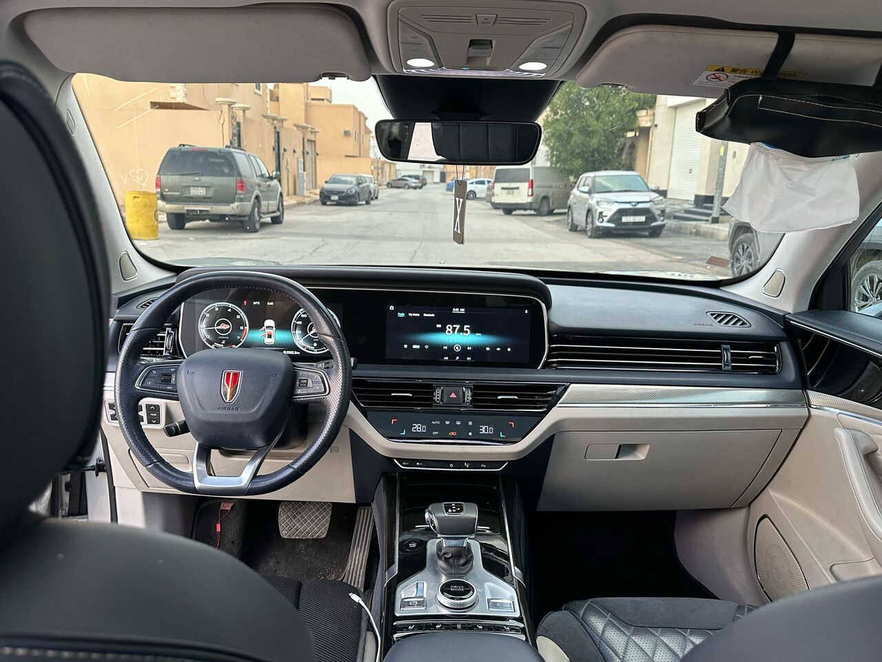 Riyadh, Vehicles, Cars & Trucks , SAR 58000,  Hongqi HS5 40 TD Turbo Charged Fully Loaded,  2021,  Automatic,  202000 KM,    With Panorama Sunroof N AWD For Sales
