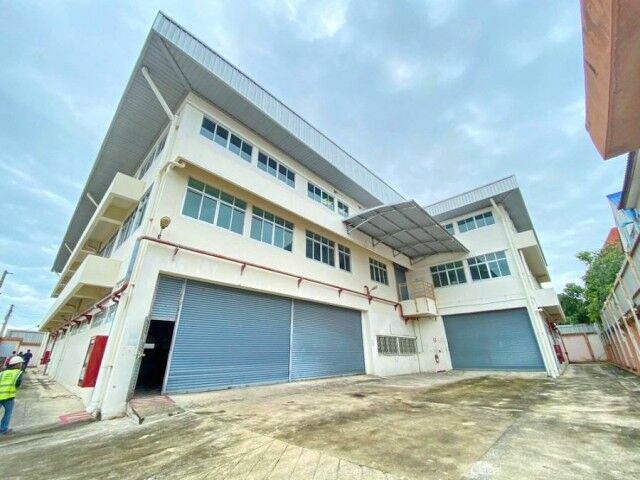 Bangkok, Villas, THB 399998,  960 Sq. Feet,  ให้เช่าโรงงาน  3ชั้น ทำเลสุขสวัสดิ์ 76-82