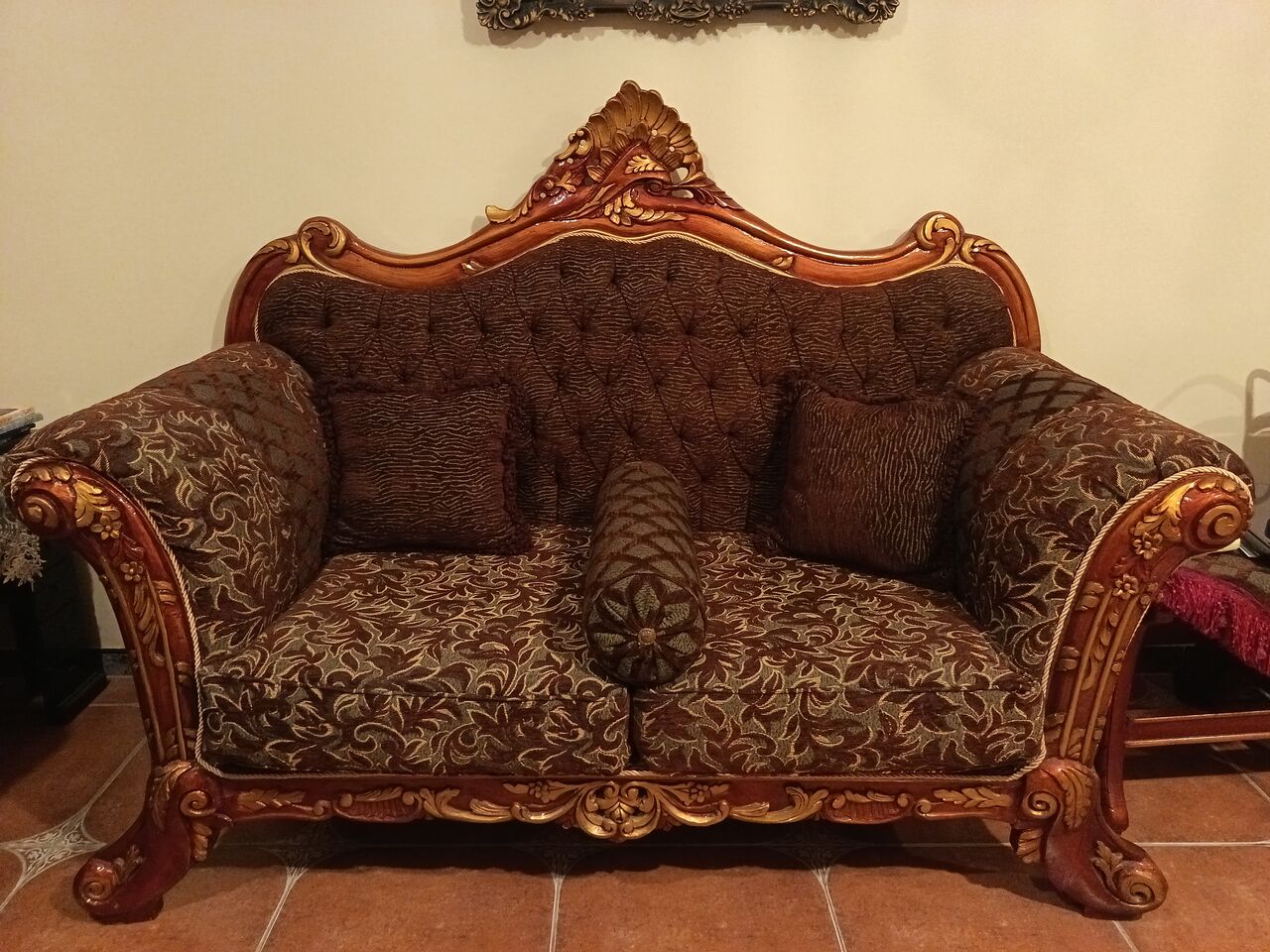Al Faisaliyah, Furniture, SAR 1550,  7Seater Sofa Set And 3Coffee Tables