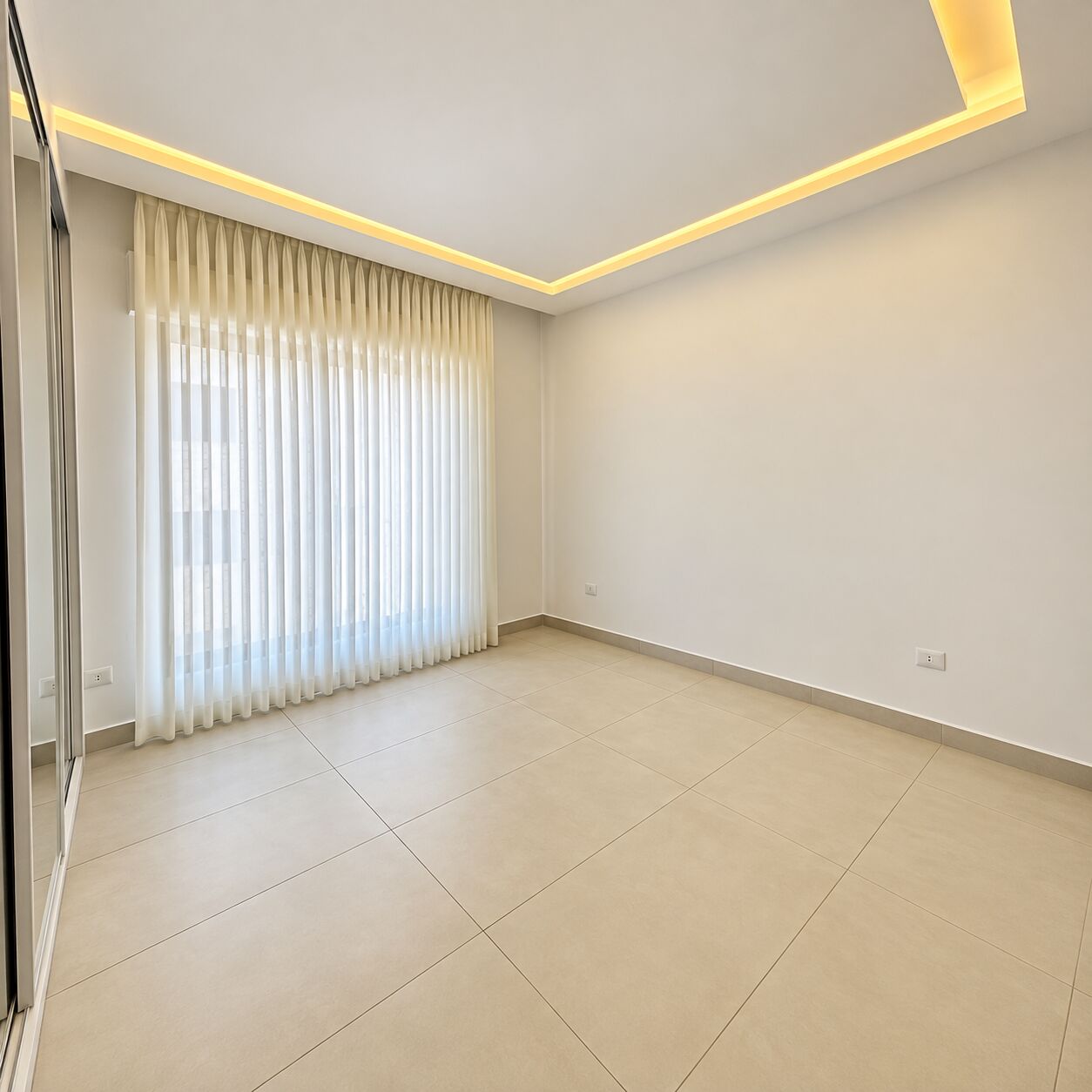 Abdoun, Apartments, Flats, Houses & Villas, JOD 25000/year,  4 BR,  260 Sq. Meter,  Newly Built Apartment For Rent In North Abdoun, Near The Dutch Embassy