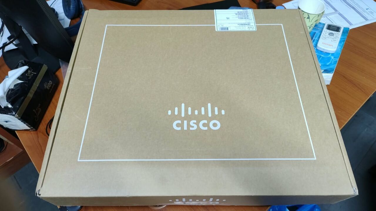 Jeddah, Computers, SAR 5000,  Offer For Sale: Brand-New Cisco Catalyst 1300 Switch And LAN Cables