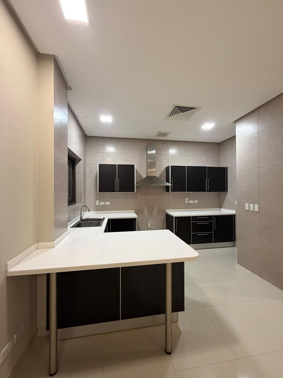 Khobar, Apartments, Flats, Houses & Villas, SAR 60000/year,  5 BR,  Family Apartment For Rent 150/6