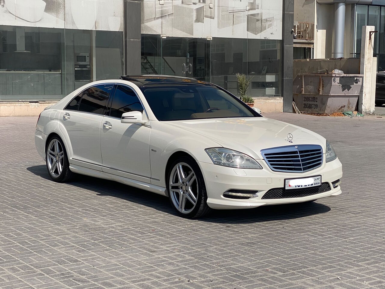 Manama, Vehicles, Cars & Trucks , BHD 5900,  Mercedes Benz S-350L,  2012,  Automatic,  204000 KM,    (White)