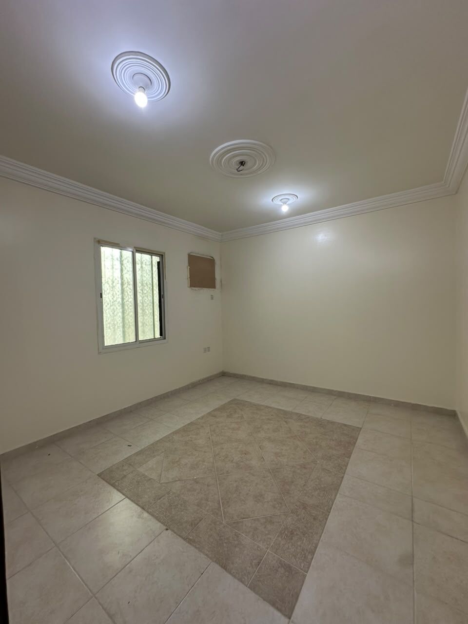 Al Safa, Apartments, Flats, Houses & Villas, 3 BR,  Spacious 3-Bedroom Family Apartment For Rent Near Tahlia Street, Jeddah