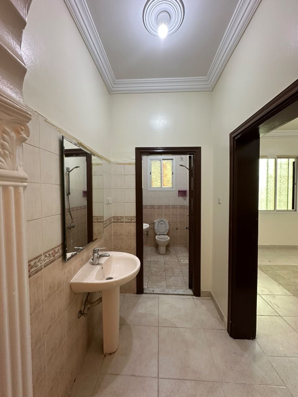 Al Safa, Apartments, Flats, Houses & Villas, 3 BR,  Spacious 3-Bedroom Family Apartment For Rent Near Tahlia Street, Jeddah