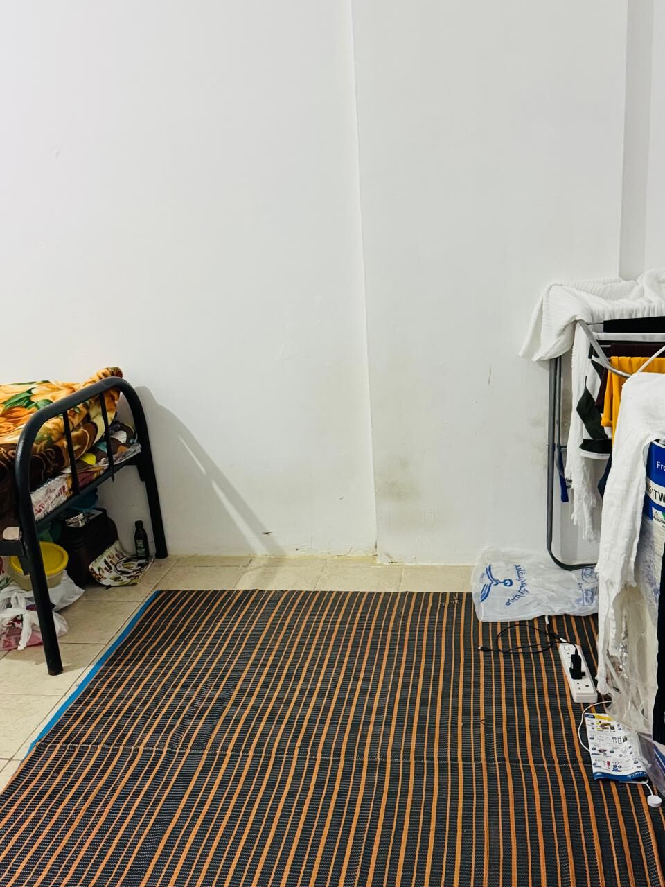 Jeddah, Bedspace For Rent, SAR 1800/month,  110113 Sq. Feet,  Furnished Room With Separate Entrance (Kitchen & Bath)