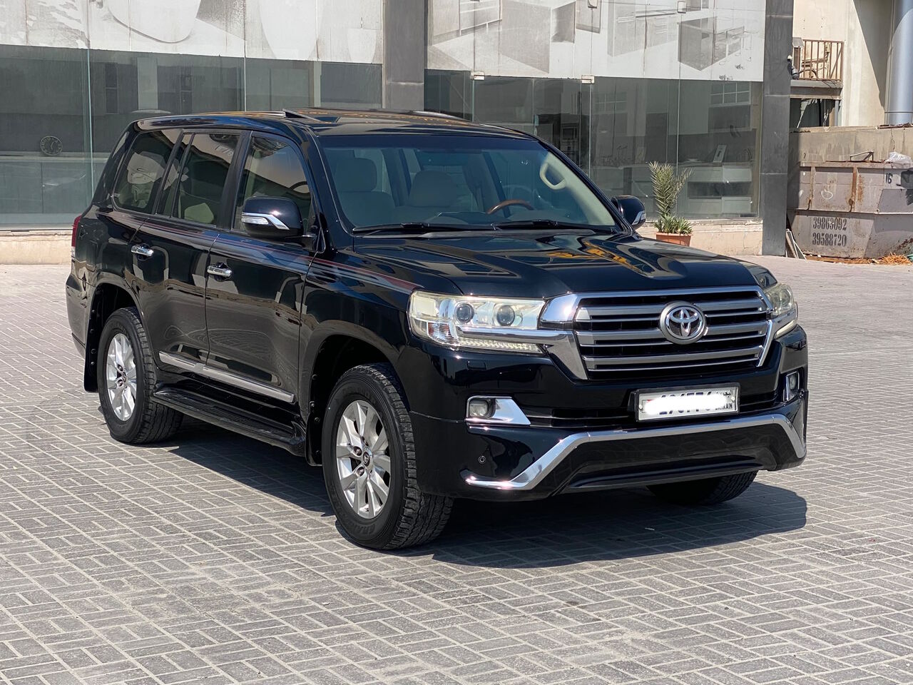 Manama, Vehicles, Cars & Trucks , BHD 14950,  Toyota Land Cruiser GXR,  2018,  Automatic,  253750 KM,    (Black)