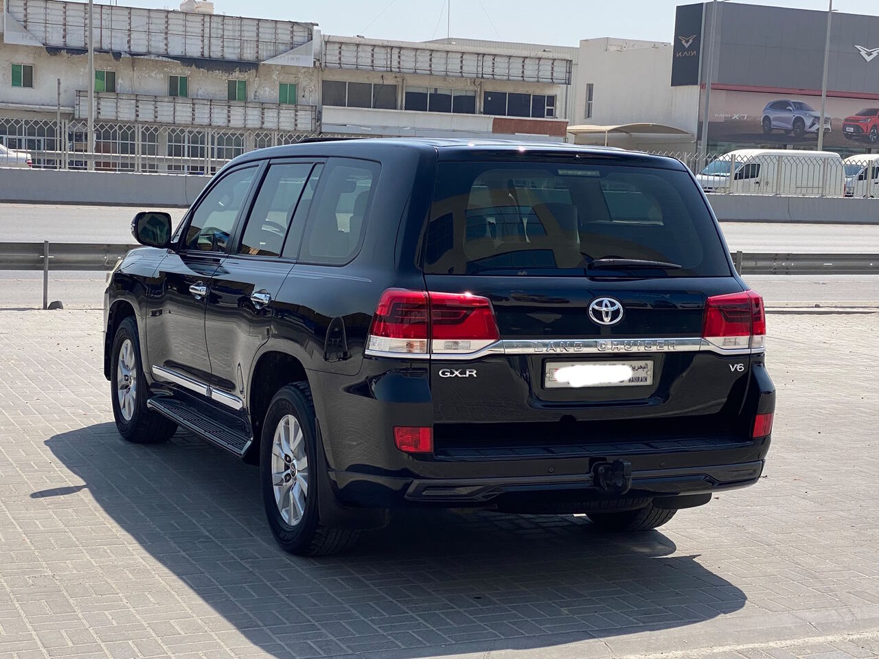 Manama, Vehicles, Cars & Trucks , BHD 14950,  Toyota Land Cruiser GXR,  2018,  Automatic,  253750 KM,    (Black)