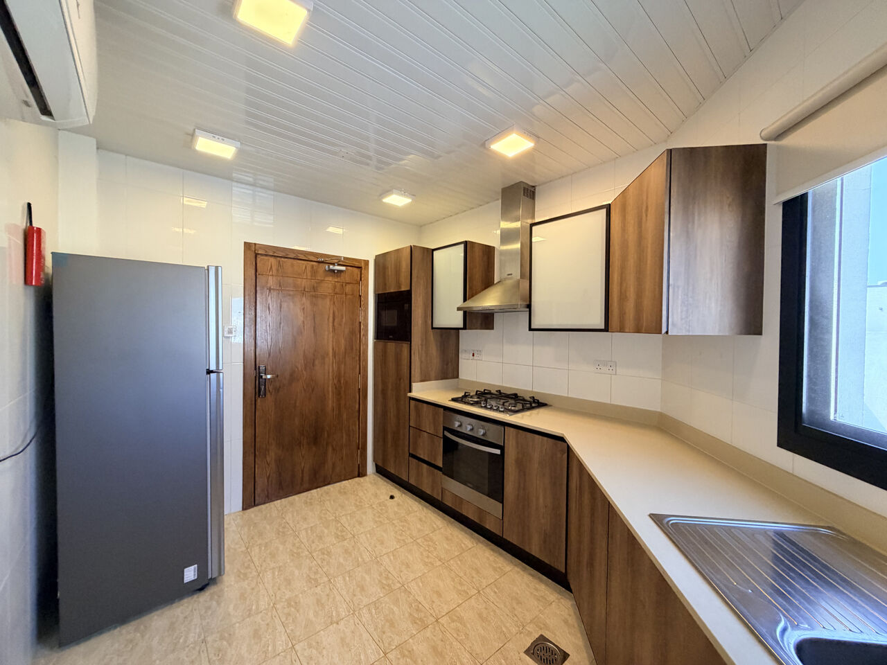 Saar, Apartments, Flats, Houses & Villas, BHD 300/month,  2 BR,  120 Sq. Meter,  Modern Semi-furnished 2BR Apartment In Saar | EWA & Internet Included