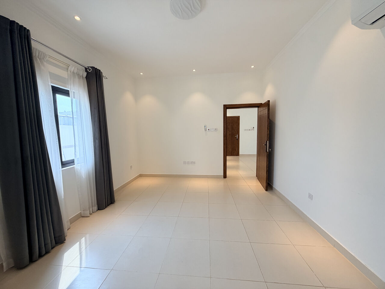 Saar, Apartments, Flats, Houses & Villas, BHD 300/month,  2 BR,  120 Sq. Meter,  Modern Semi-furnished 2BR Apartment In Saar | EWA & Internet Included