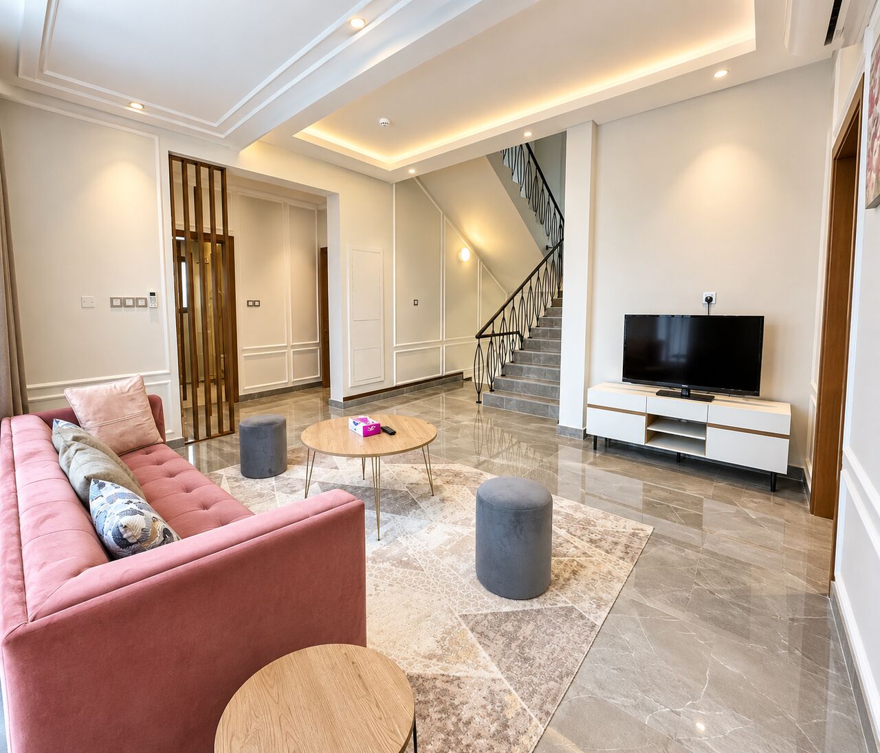 Budaiya, Villas, BHD 1200,  Furnished,  383 Sq. Meter,  Furnished Luxury Villa For Rent In Budaiyah BD.1200/- Inclusive