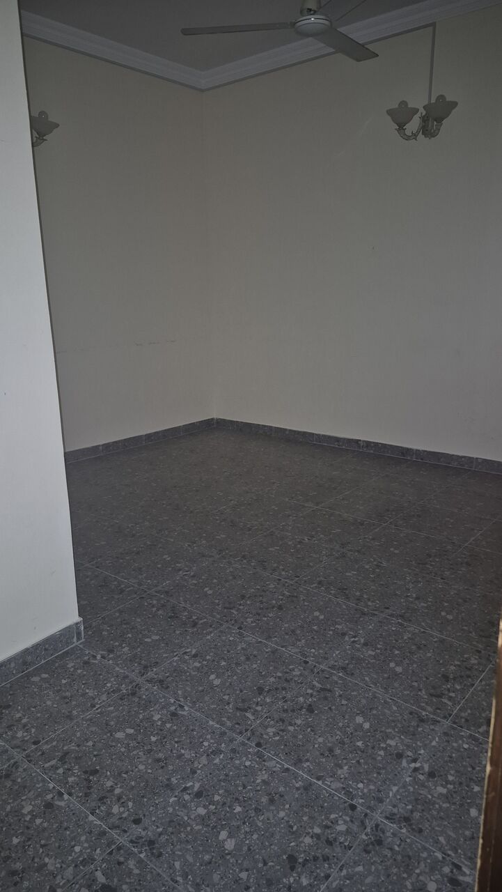 Manama, Apartments, Flats, Houses & Villas, BHD 350/month,  Furnished,  2 BR,  174 Sq. Meter,  Flat For Rent