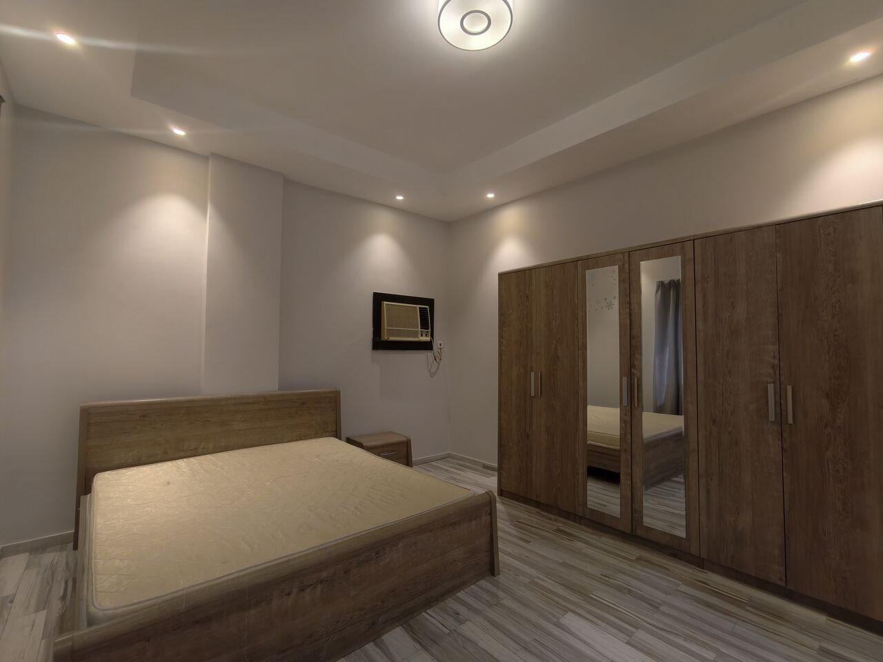 Juffair, Apartments, Flats, Houses & Villas, BHD 300/month,  2 BR,  Fully Furnished 2 Bedroom Apartment For Rent In Juffair