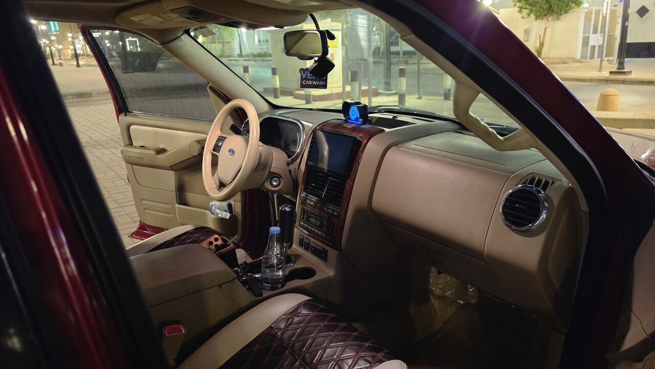 Riyadh, Vehicles, Cars & Trucks , SAR 22500,  Ford Explorer Sport,  2009,  Automatic,  222000 KM,  Ford Explorer  Eddie Bauer