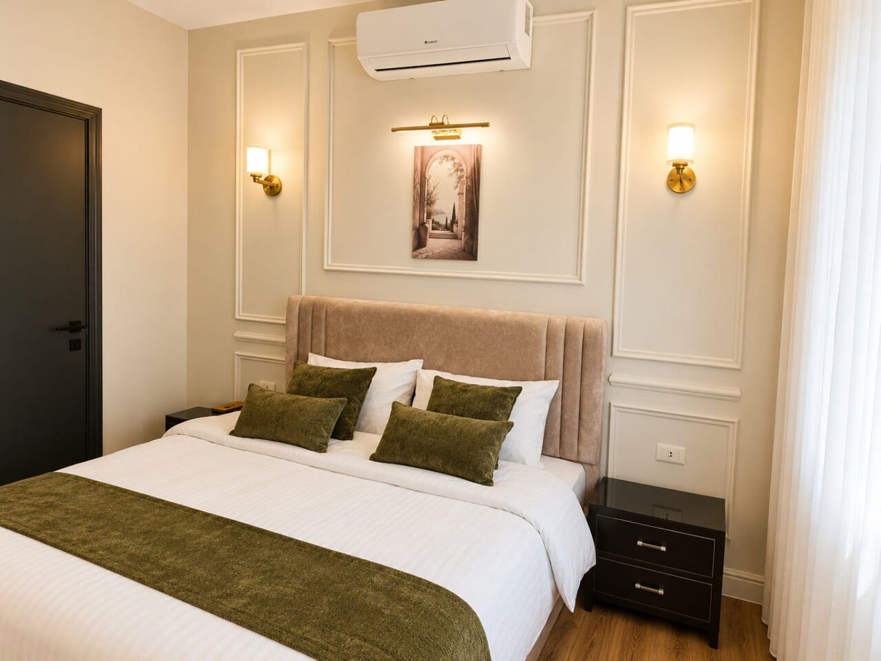 Amman, Apartments, Flats, Houses & Villas, JOD 20/year,  Furnished,  4 BR,  211 Sq. Meter,  Apartment For Rent  In Umm Uthayna