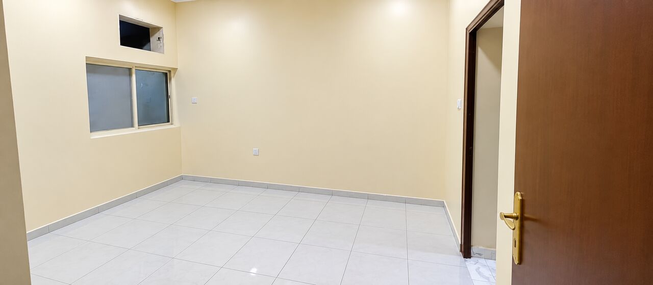 West Riffa, Apartments, Flats, Houses & Villas, BHD 150/month,  2 BR,  For Rent: Unfurnished Apartment In West Riffa.