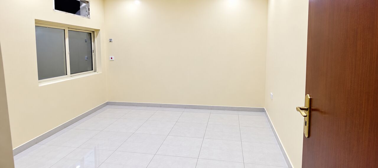 West Riffa, Apartments, Flats, Houses & Villas, BHD 150/month,  2 BR,  For Rent: Unfurnished Apartment In West Riffa.