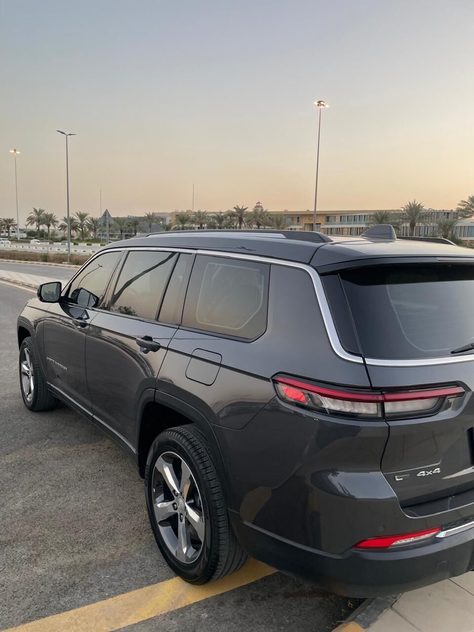 Riyadh, Vehicles, Cars & Trucks , SAR 145000,  Jeep Grand Cherokee L 2022 Limited &ndash; Full Option,  2022,  Automatic,  30600 KM,