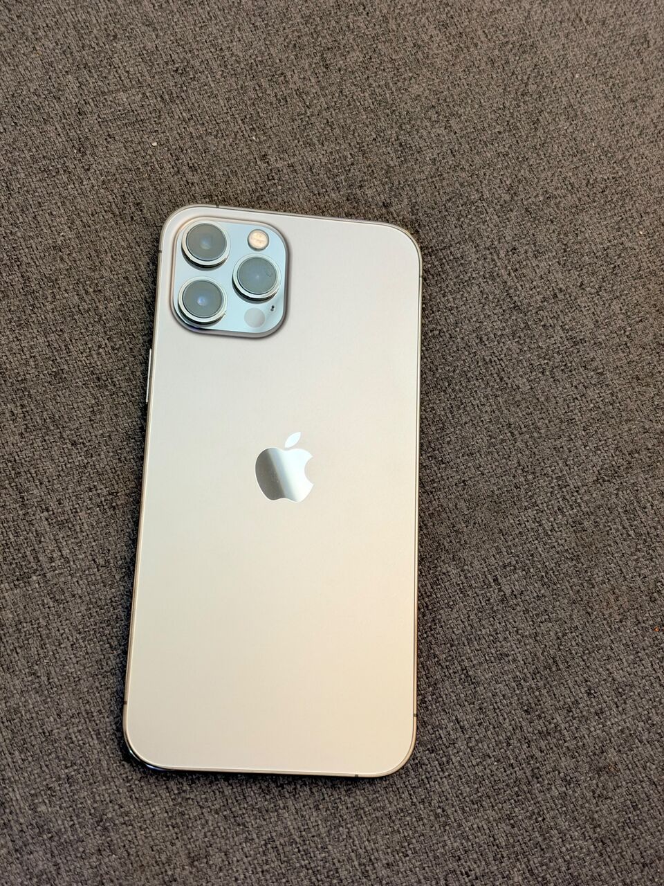 Khobar, Mobile Phones, SAR 1100,  Iphone 12 Pro Max 128 Gb Silver