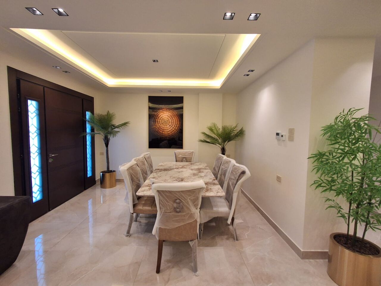 Amman, Apartments, Flats, Houses & Villas, JOD 42/year,  Furnished,  235 Sq. Meter,  Apartment For Rent In Al-Sweifieh