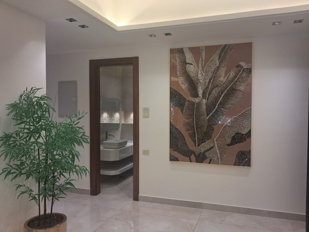Amman, Apartments, Flats, Houses & Villas, JOD 42/year,  Furnished,  235 Sq. Meter,  Apartment For Rent In Al-Sweifieh