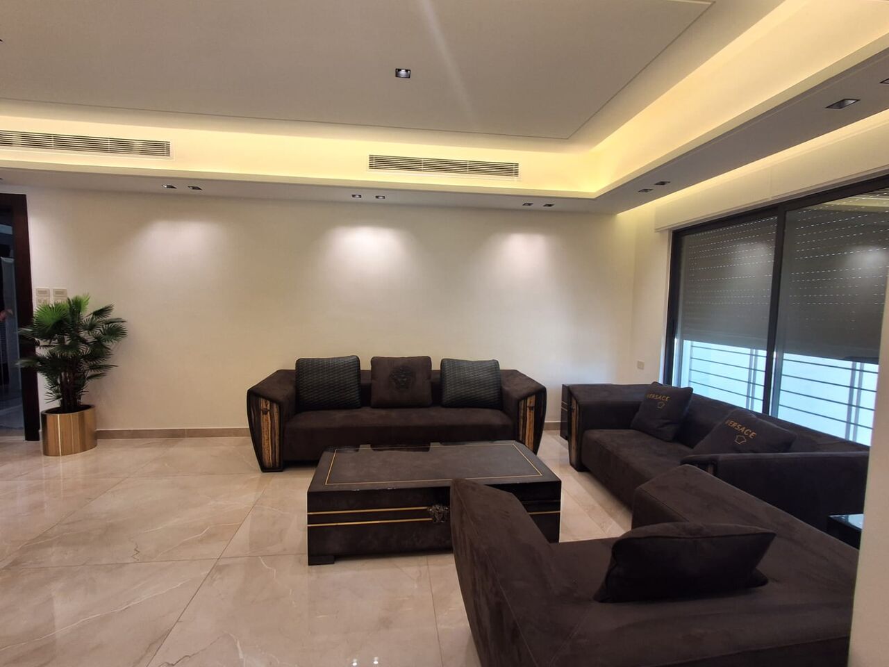 Amman, Apartments, Flats, Houses & Villas, JOD 42/year,  Furnished,  235 Sq. Meter,  Apartment For Rent In Al-Sweifieh