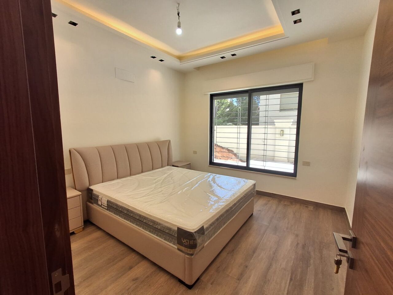 Amman, Apartments, Flats, Houses & Villas, JOD 42/year,  Furnished,  235 Sq. Meter,  Apartment For Rent In Al-Sweifieh