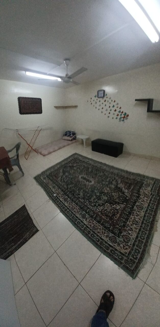 Al Wizarat, Sublets, 1 BR,  Single Spacious Room Available With Separate Washroom - Executive Bachelor