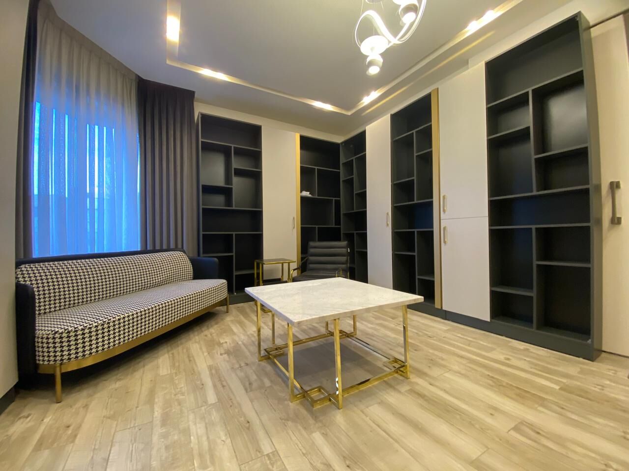 Amman, Apartments, Flats, Houses & Villas, JOD 18/year,  Furnished,  185 Sq. Meter,  Apartment For Rent In Deir Ghbar