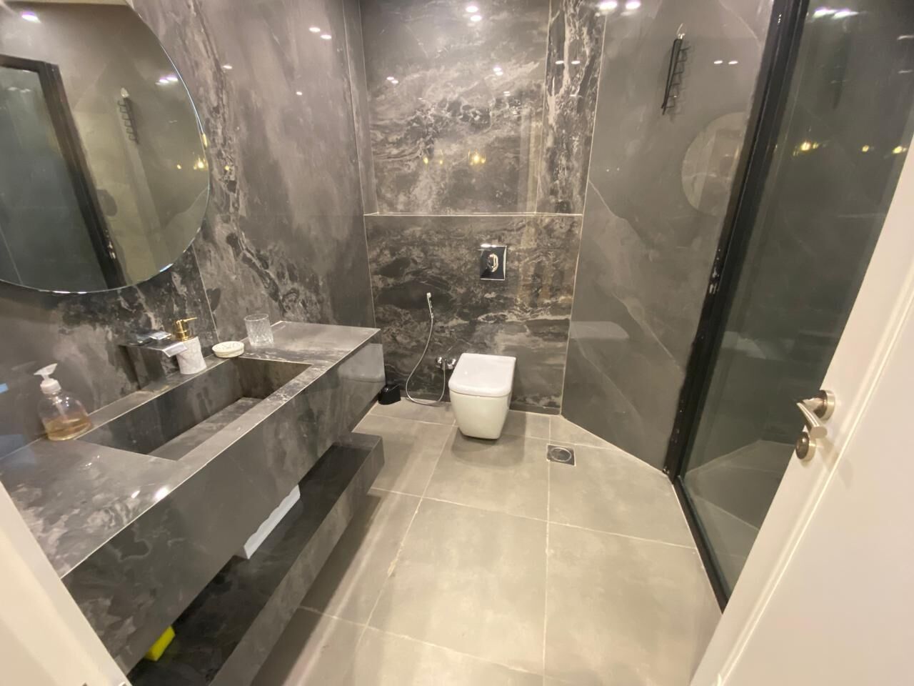Amman, Apartments, Flats, Houses & Villas, JOD 18/year,  Furnished,  185 Sq. Meter,  Apartment For Rent In Deir Ghbar