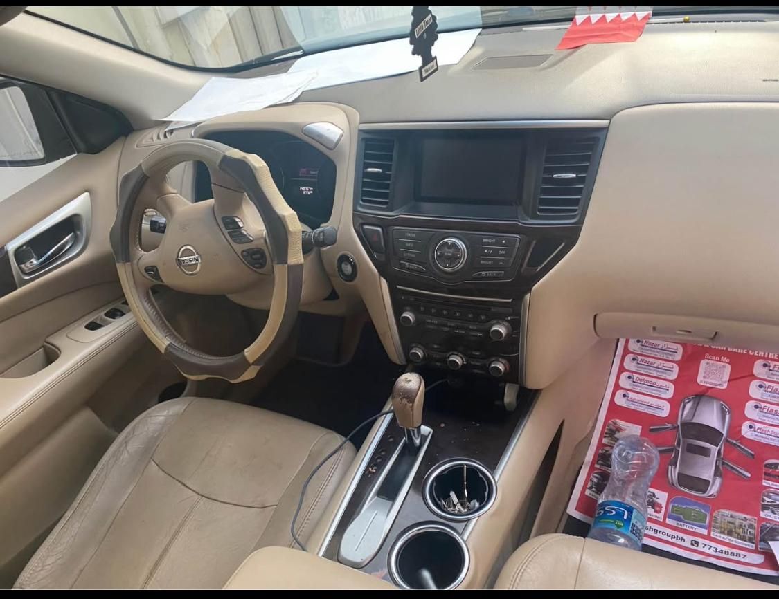 Muharraq, Vehicles, Cars & Trucks , BHD 2150,  Nissan Pathfinder,  2014,  Automatic,  165000 KM,