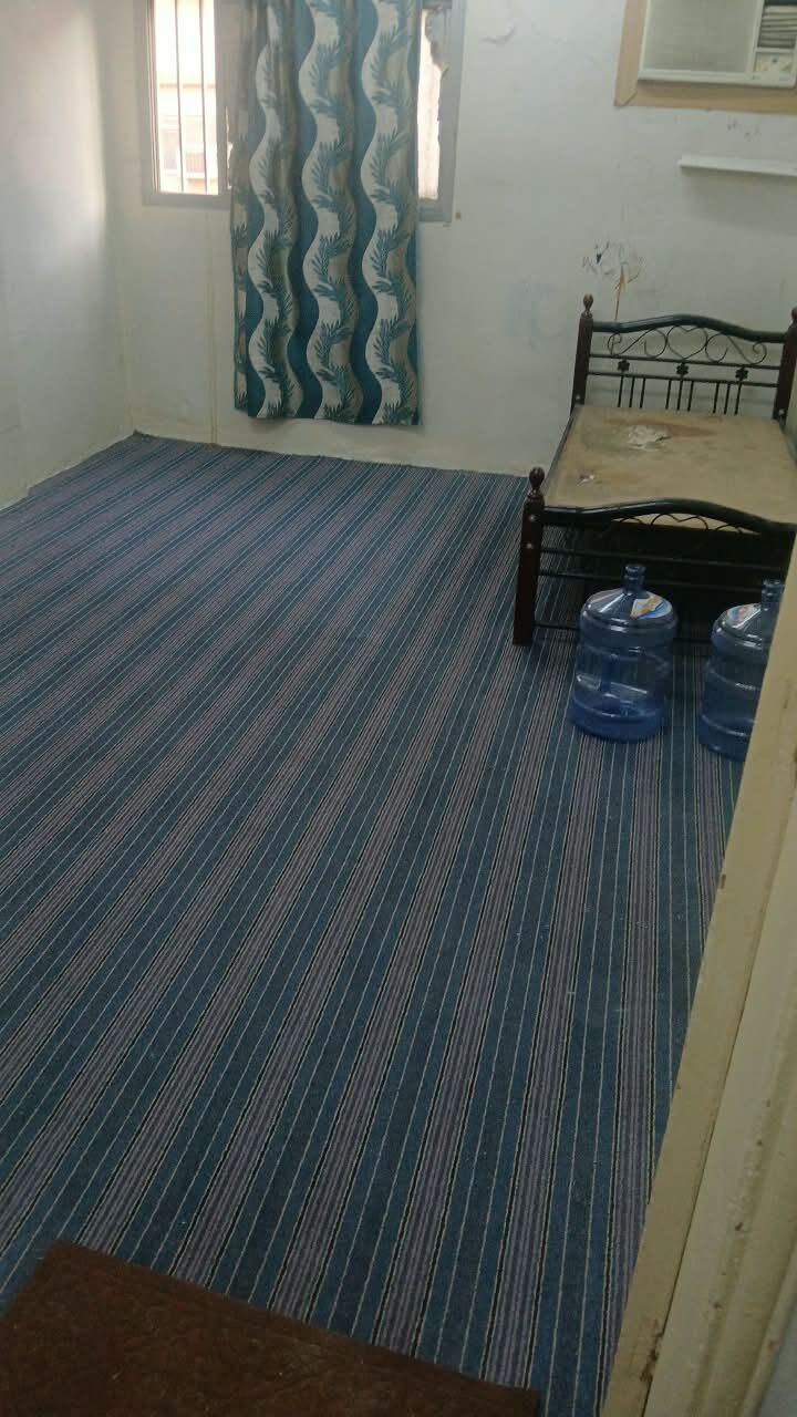 Riyadh, Apartments, Flats, Houses & Villas, SAR 800/month,  Furnished,  1 BR,  Single Room For Single Executive Bachelor, 6 Months Rent To Be Paid In Advance.
