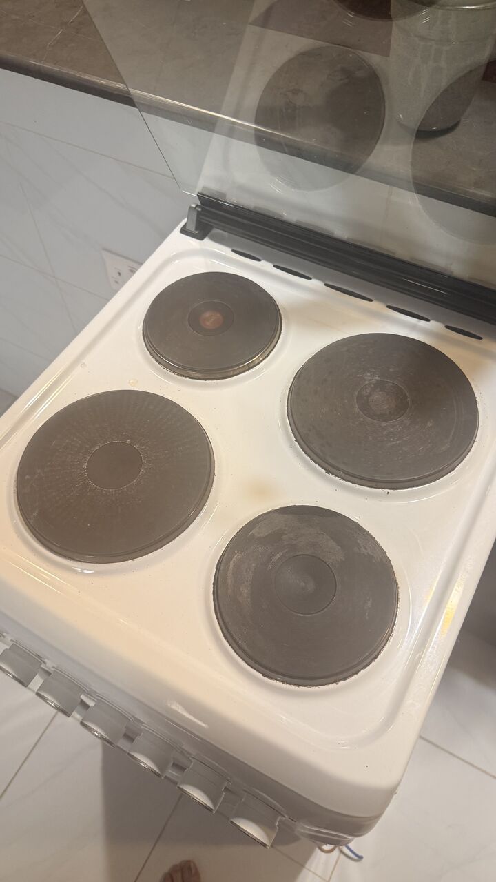 Riyadh, Appliances, SAR 350,  Electric Stove 4 Burners With Oven