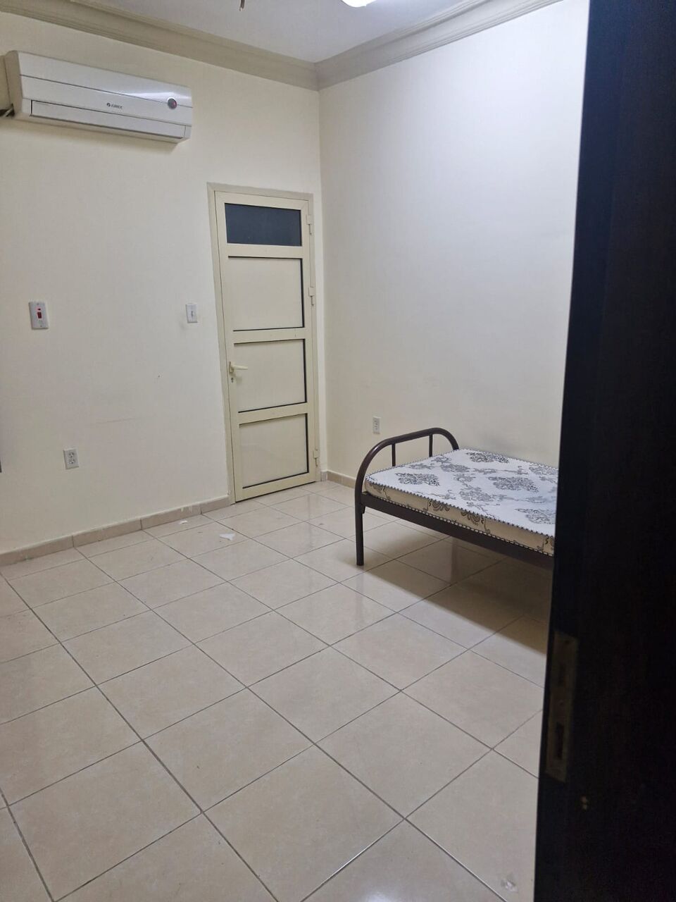 Khobar, Rooms for Rent, SAR 1200/month,  I Am Offering Signal Room