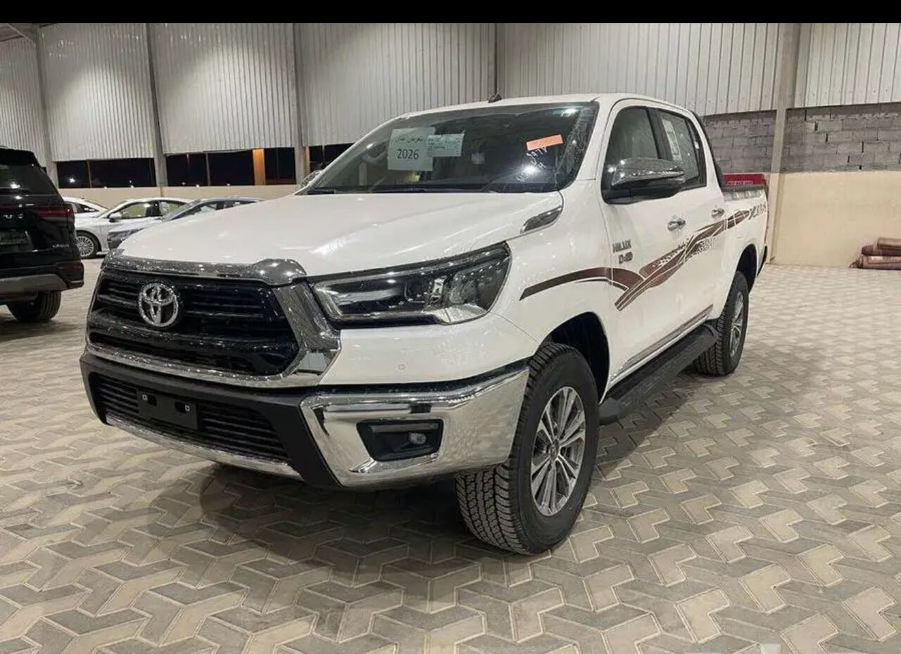 Dammam, Vehicles, Cars & Trucks , SAR 1000,  Toyota Fortuner TRD,  2026,  Automatic,  100 KM,  We Offer All Types Of Fortuner And Isuzu Cars, And All Tata And Ashkeliland Buses.