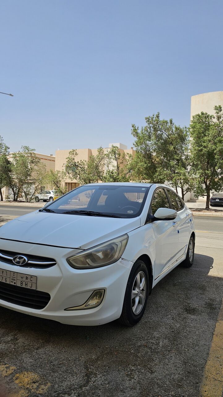Riyadh, Vehicles, Cars & Trucks , SAR 21500,  Hyundai Accent,  2016,  Automatic,  198000 KM,