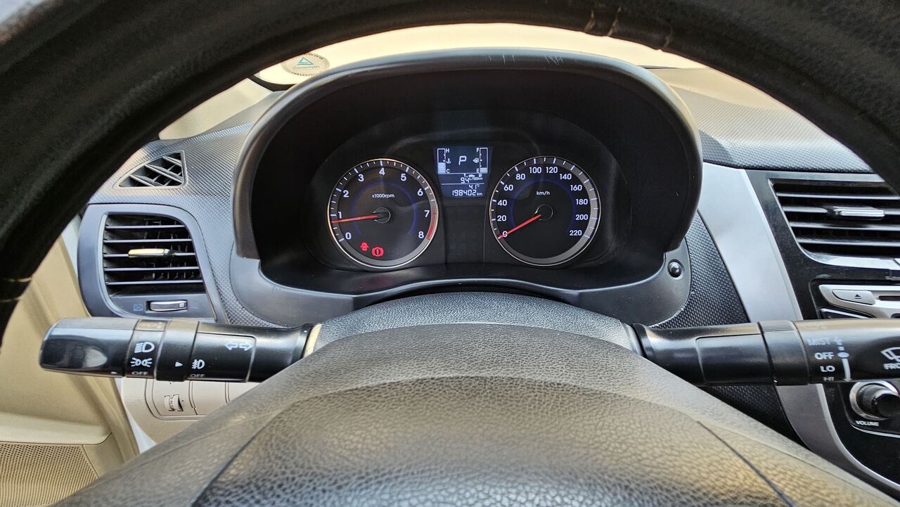 Riyadh, Vehicles, Cars & Trucks , SAR 21500,  Hyundai Accent,  2016,  Automatic,  198000 KM,