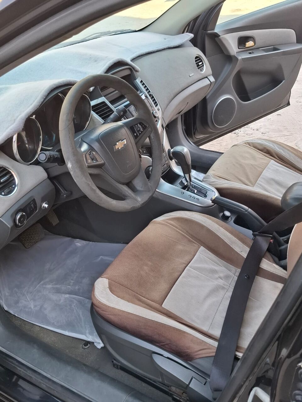 Khobar, Vehicles, Cars & Trucks , SAR 11000,  Chevrolet Cruze LT Hatchback,  2010,  Automatic,  163000 KM,  Chevrolet Cruze LT Model
