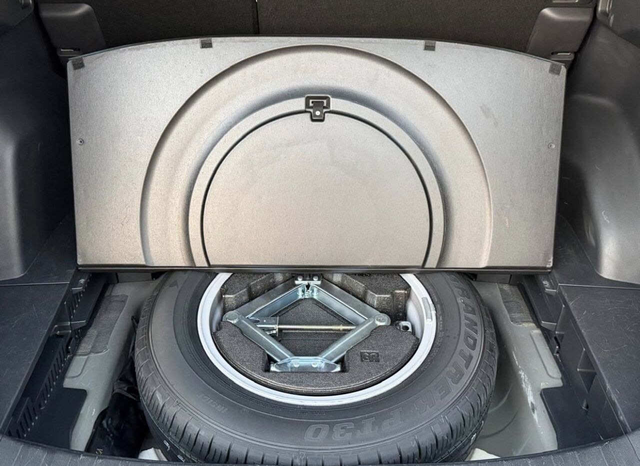 Riyadh, Vehicles, Cars & Trucks , SAR 91000,  Toyota RAV4,  2024,  Automatic,  155000 KM,    In Excellent Condition. No Accident, No Repaint . Expat Owner .