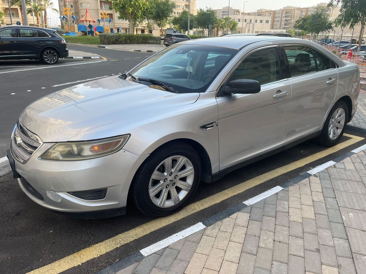 Jeddah, Vehicles, Cars & Trucks , SAR 22000,  Ford Taurus SEL 2010,  2010,  Automatic,  273000 KM,  Clean  -  - 273,000 Km