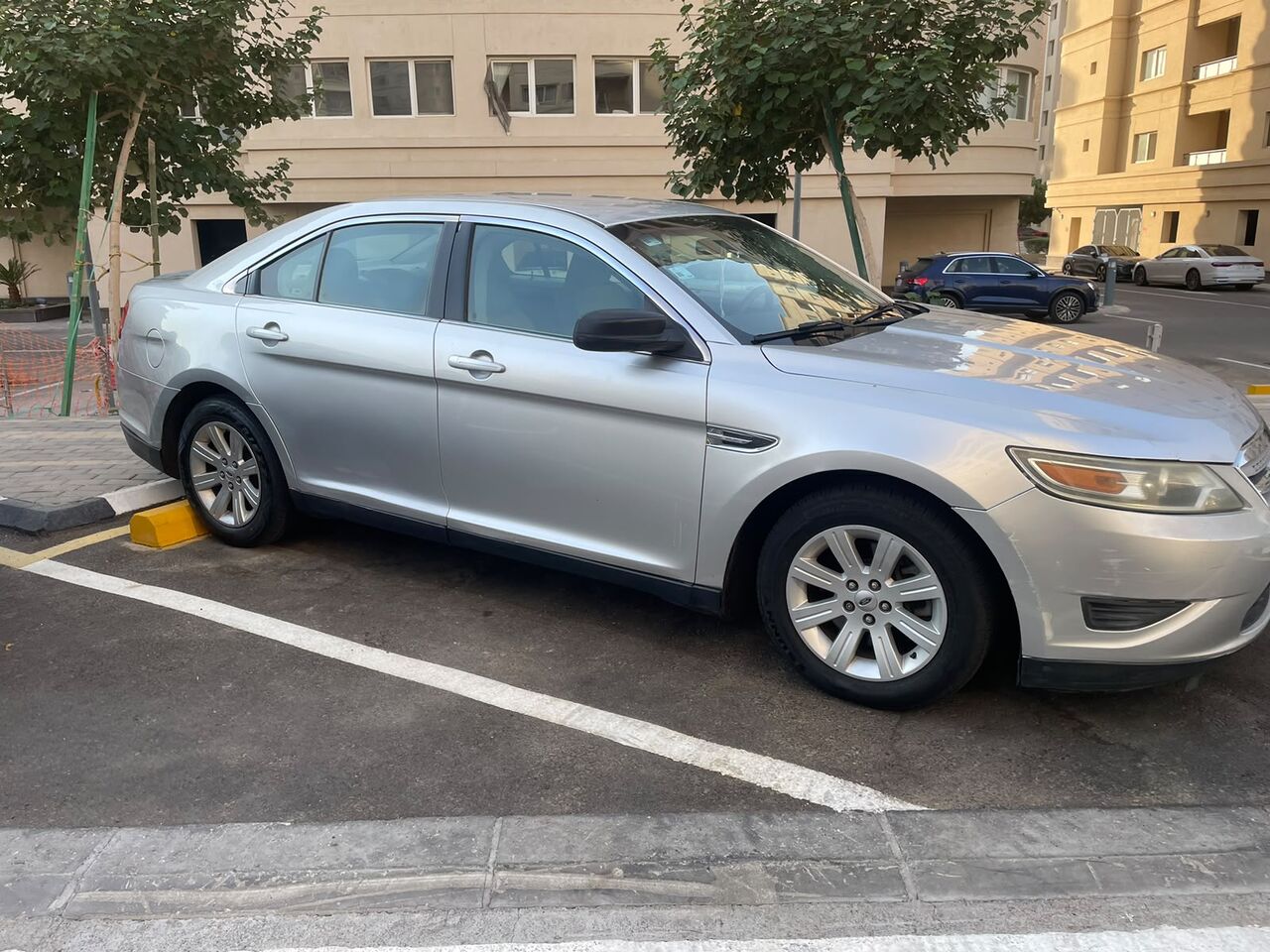 Jeddah, Vehicles, Cars & Trucks , SAR 22000,  Ford Taurus SEL 2010,  2010,  Automatic,  273000 KM,  Clean  -  - 273,000 Km
