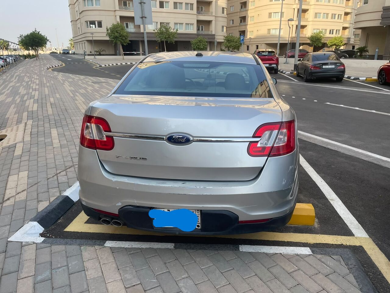 Jeddah, Vehicles, Cars & Trucks , SAR 22000,  Ford Taurus SEL 2010,  2010,  Automatic,  273000 KM,  Clean  -  - 273,000 Km