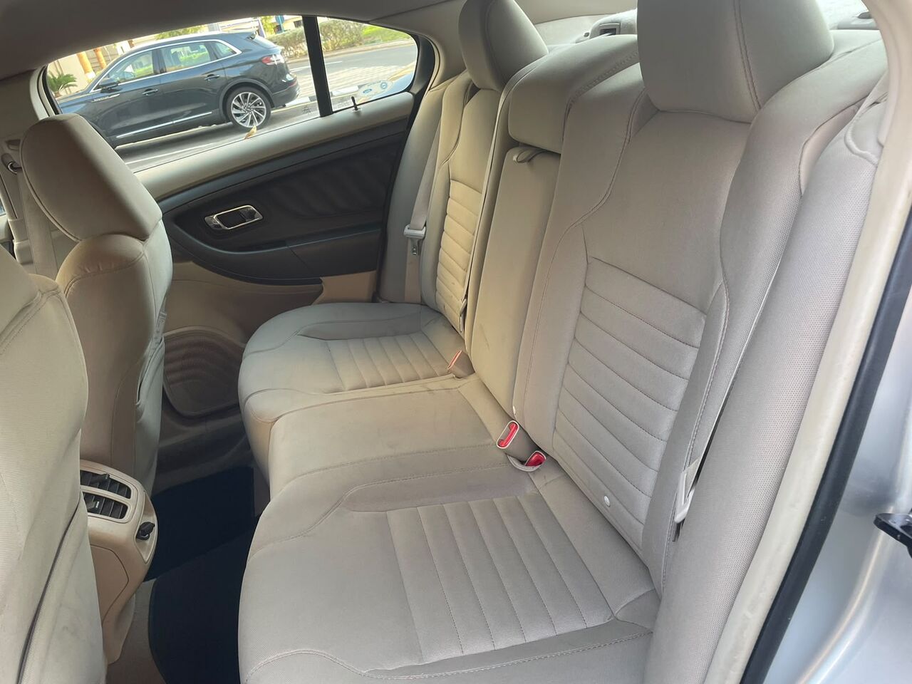 Jeddah, Vehicles, Cars & Trucks , SAR 22000,  Ford Taurus SEL 2010,  2010,  Automatic,  273000 KM,  Clean  -  - 273,000 Km
