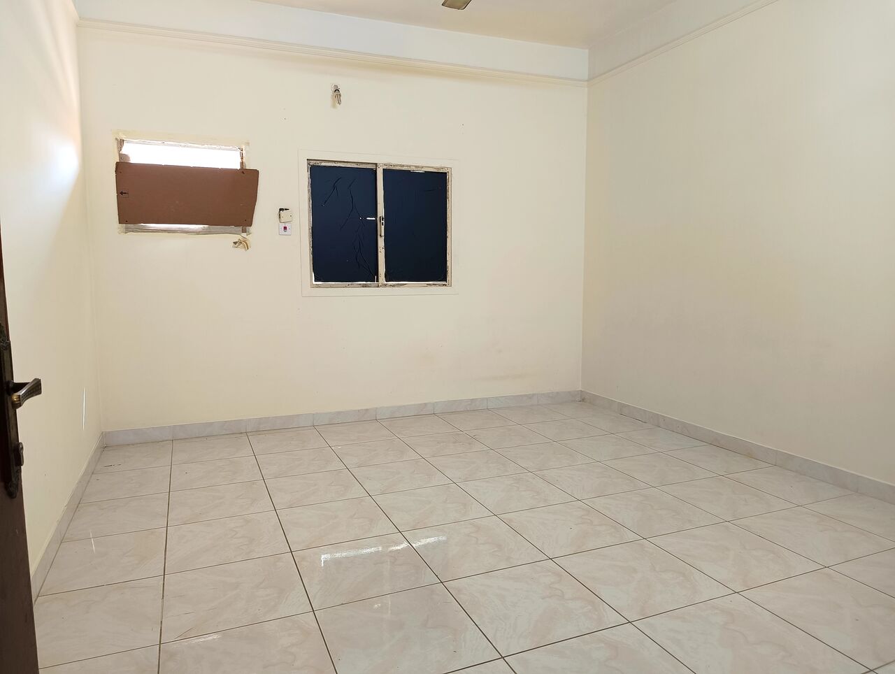 Sitra, Apartments, Flats, Houses & Villas, BHD 120/month,  Furnished,  2 BR,  Spacious 2 BHK Flat For Rent In Sitra