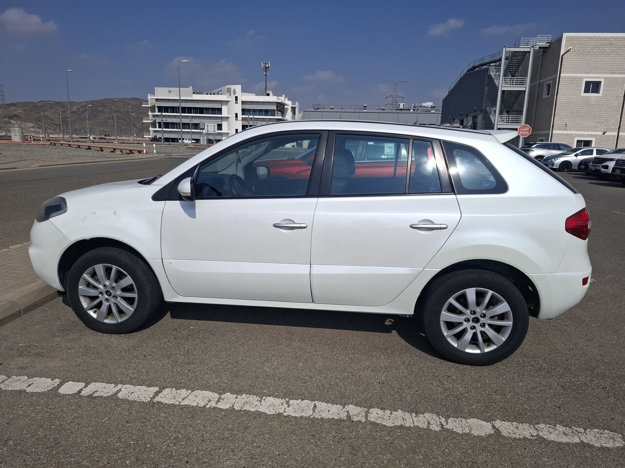 Jeddah, Vehicles, Cars & Trucks , SAR 26000,  Renault Koleos,  2015,  Automatic,  183000 KM,